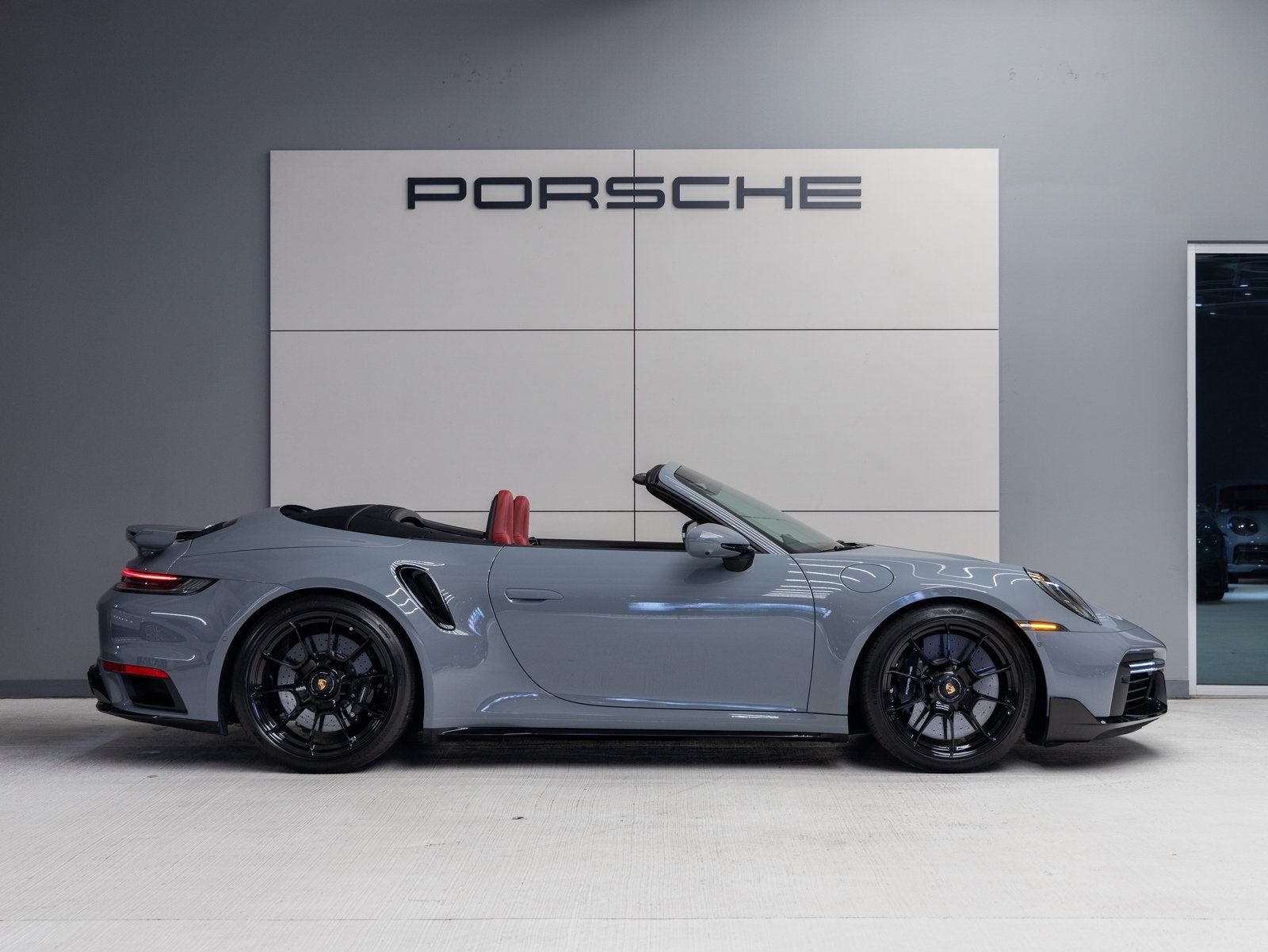 2024 Porsche 911 911 Turbo S Cabriolet (MY24)