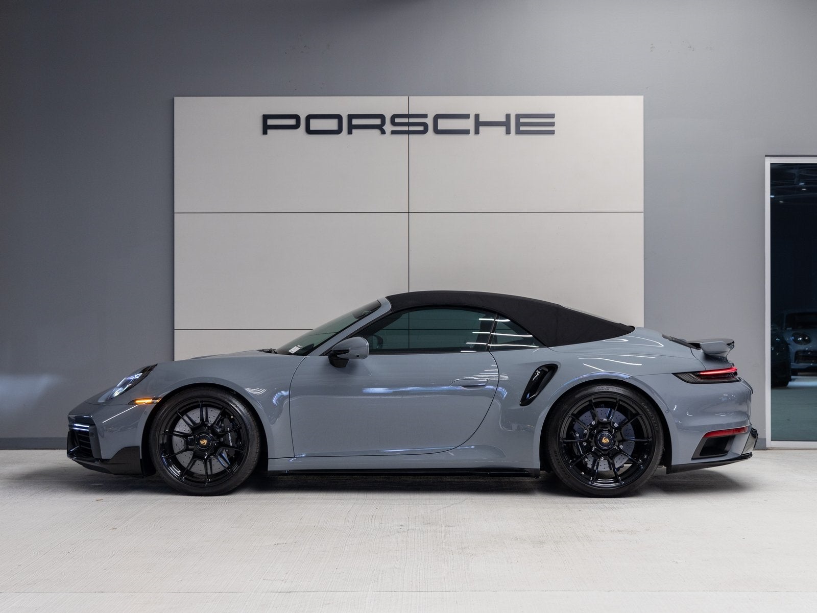 2024 Porsche 911 911 Turbo S Cabriolet (MY24)