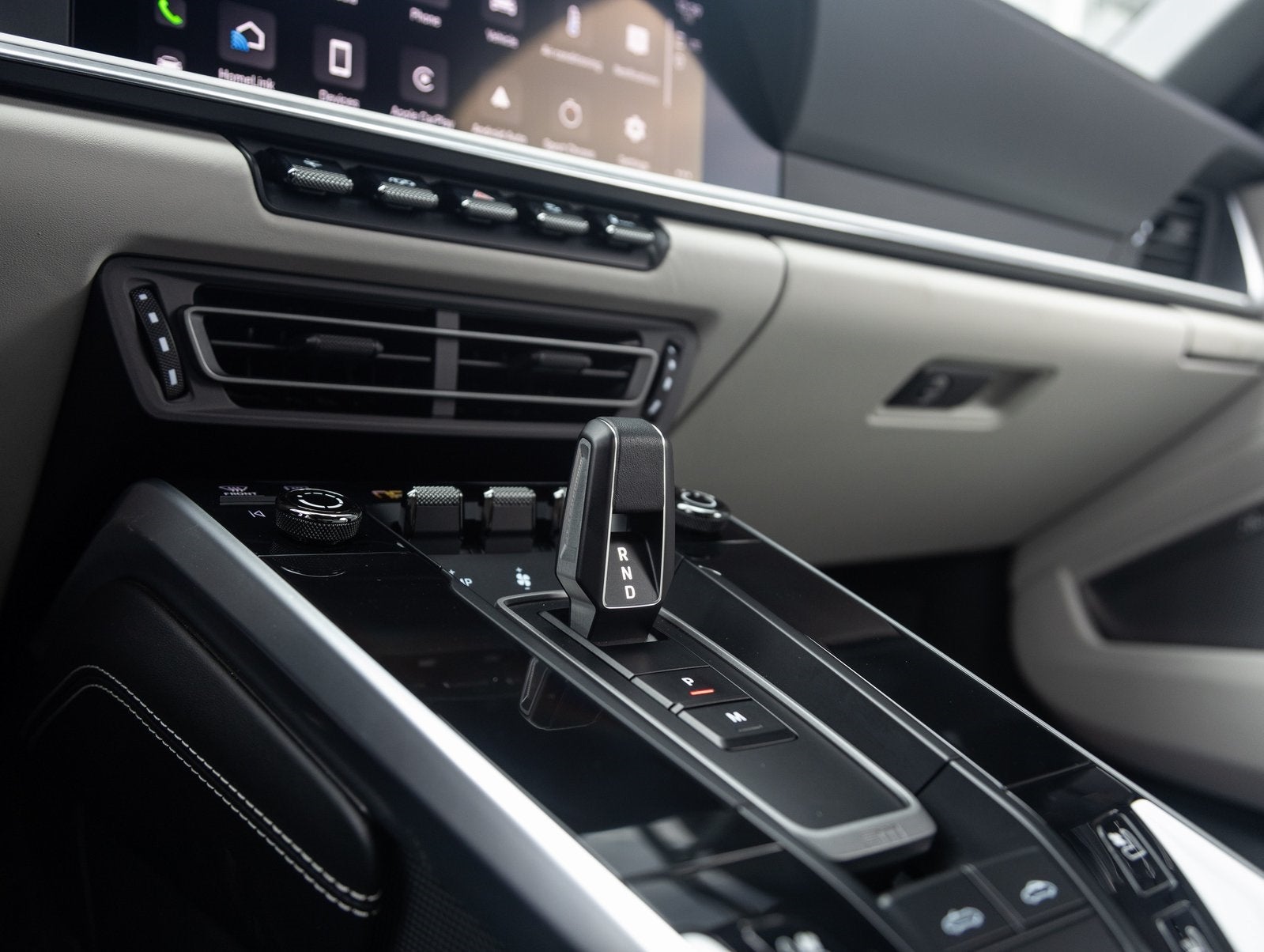 2024 Porsche 911 911 Turbo S Cabriolet (MY24)