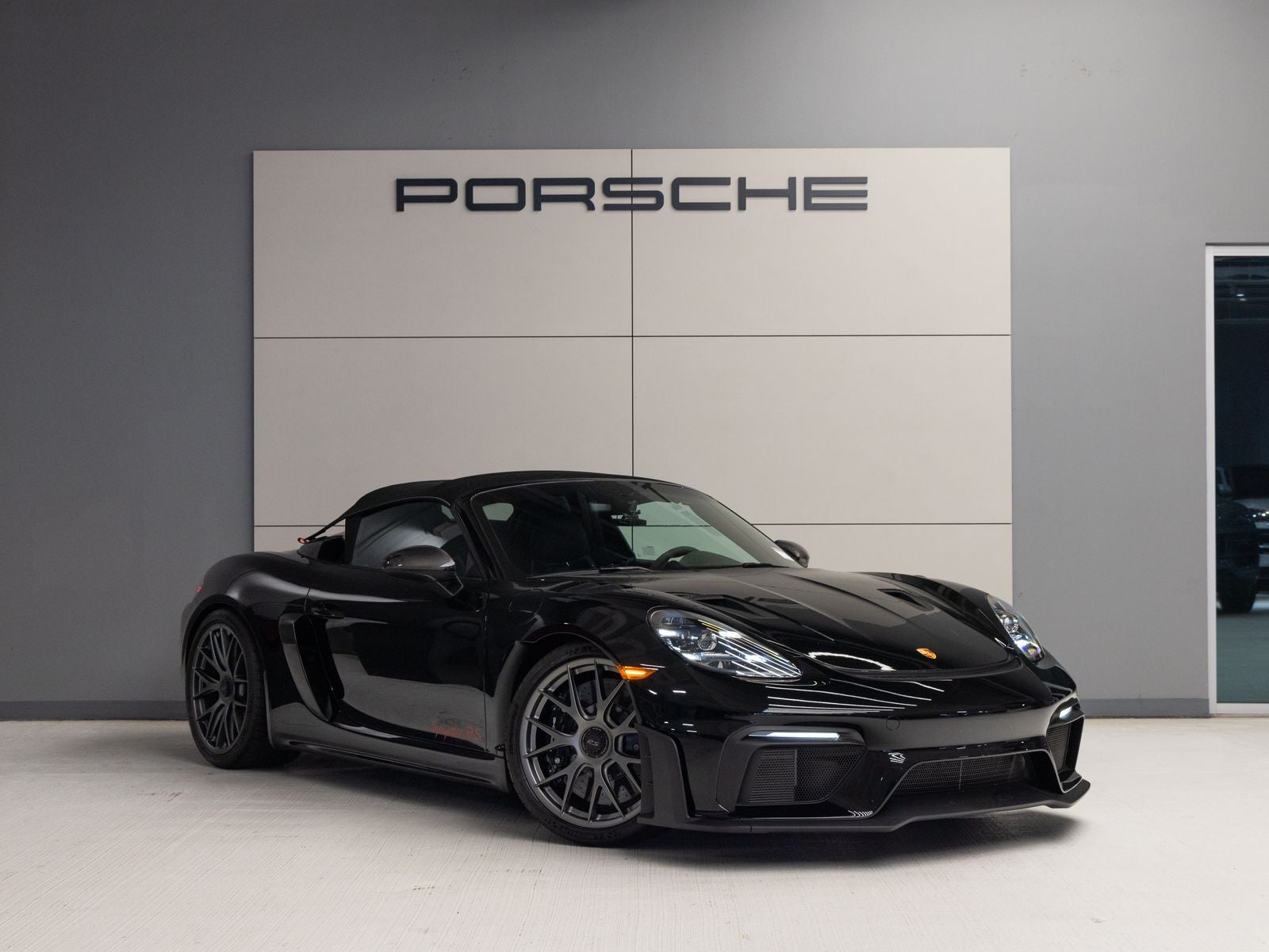 2025 Porsche 718 Spyder RS