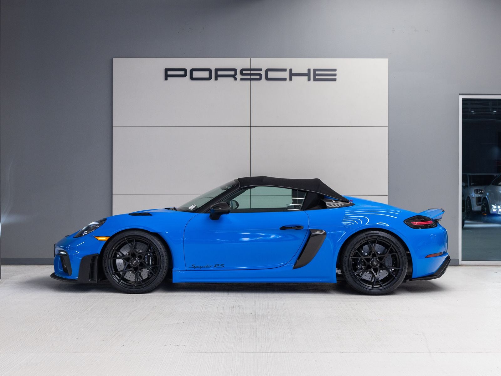 2025 Porsche 718 Spyder RS