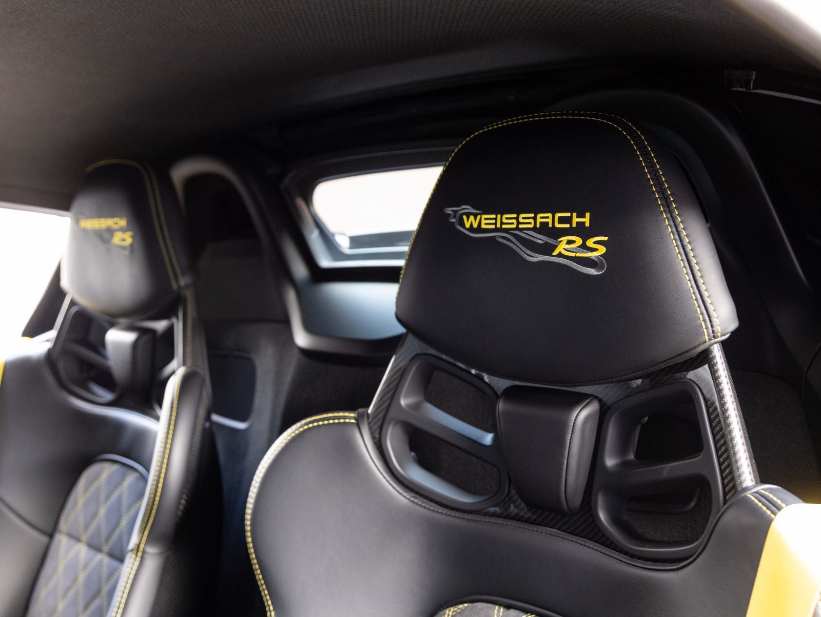 2025 Porsche 718 718 Spyder RS