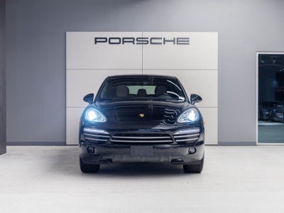 2014 Porsche Cayenne Cayenne Platinum Edition