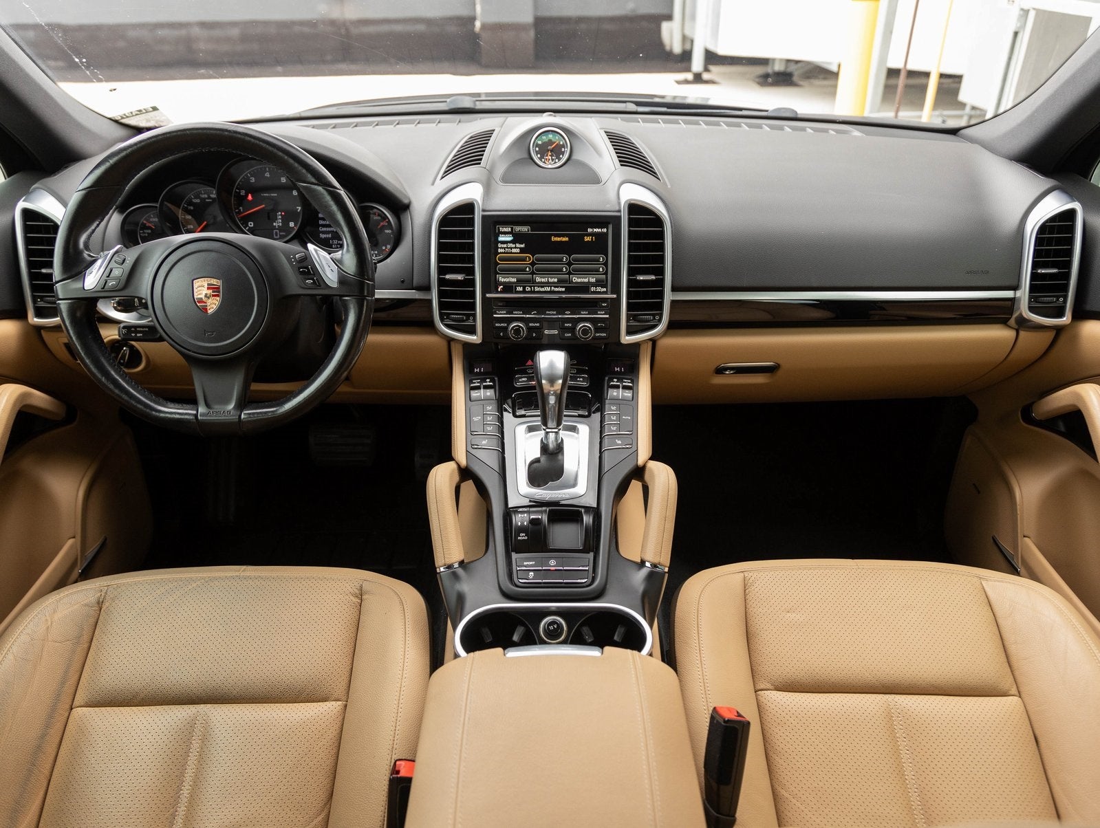 2014 Porsche Cayenne Cayenne Platinum Edition