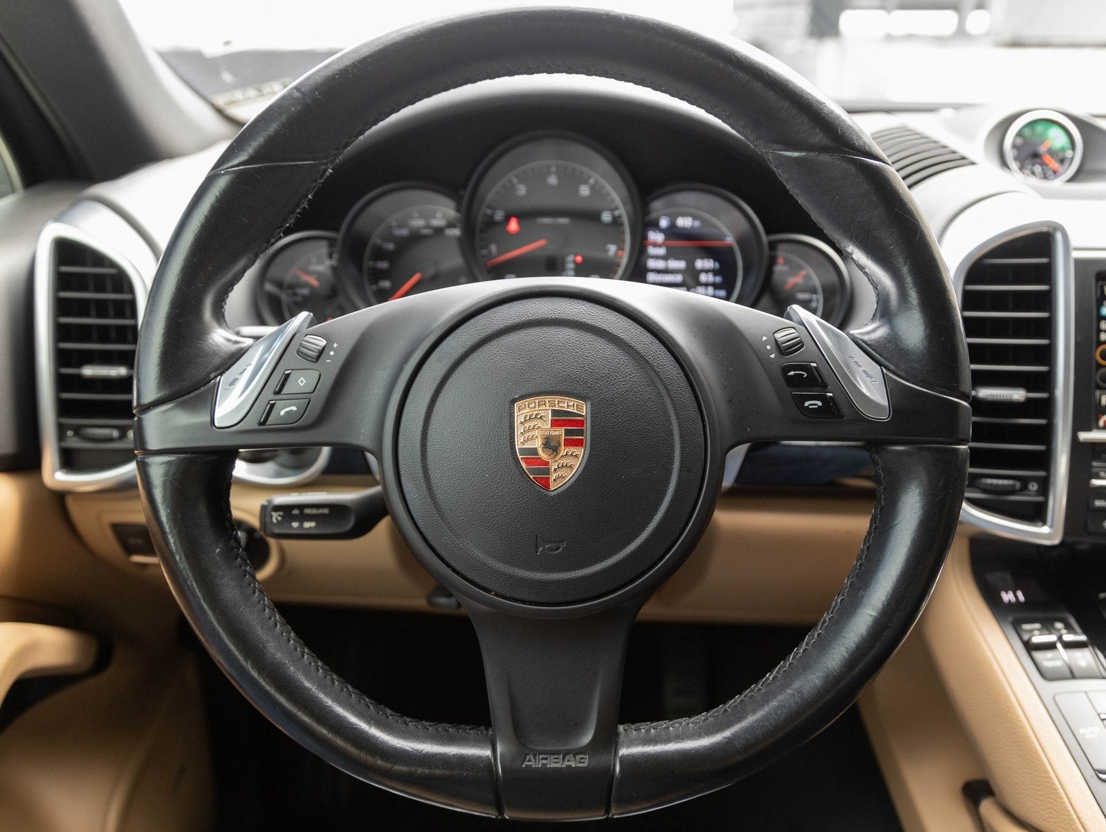 2014 Porsche Cayenne Cayenne Platinum Edition