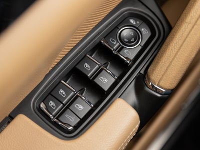 2014 Porsche Cayenne Cayenne Platinum Edition