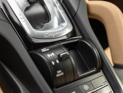 2014 Porsche Cayenne Cayenne Platinum Edition