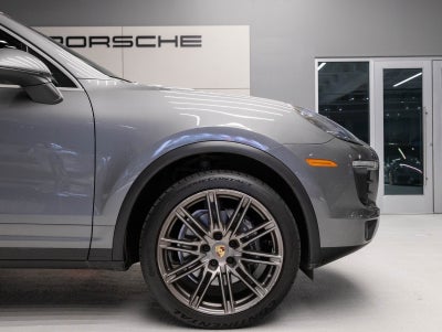 2016 Porsche Cayenne Cayenne