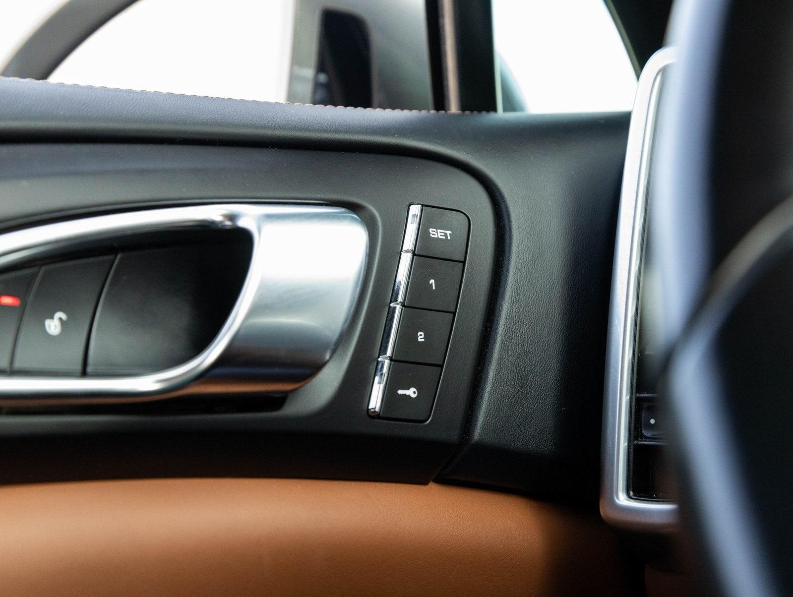 2016 Porsche Cayenne Cayenne