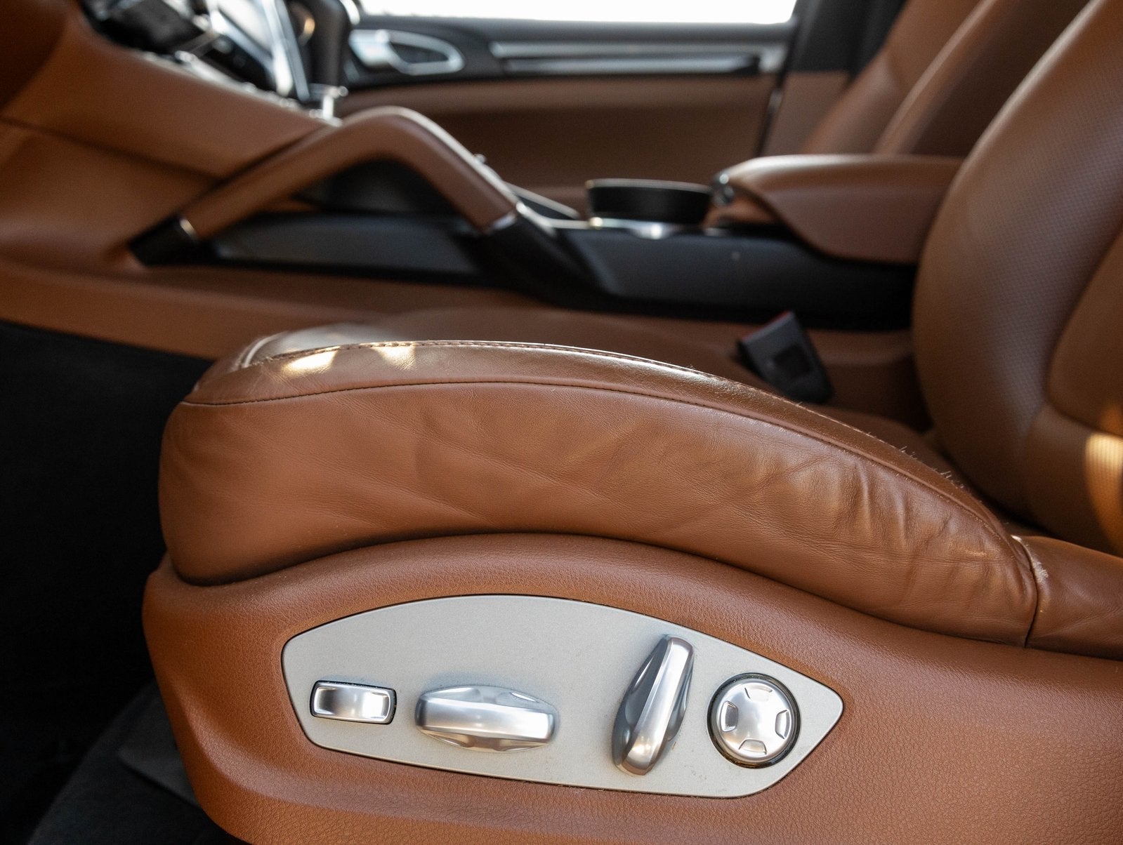 2016 Porsche Cayenne Cayenne