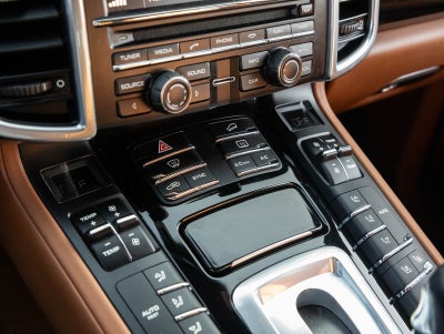 2016 Porsche Cayenne Cayenne