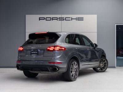 2016 Porsche Cayenne Cayenne
