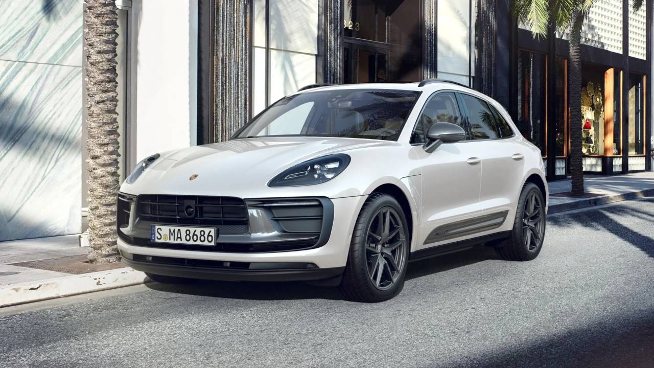 2024 Porsche Macan Macan T (MY24)