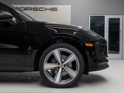 2025 Porsche Macan Macan