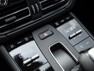 2025 Porsche Macan Macan