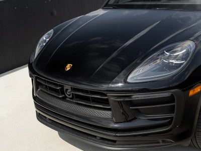 2025 Porsche Macan Macan