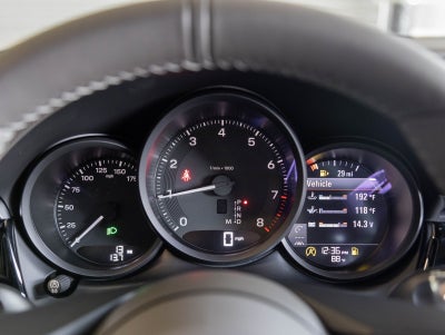 2026 Porsche Macan Macan