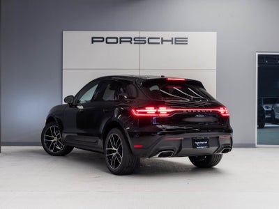 2026 Porsche Macan Macan