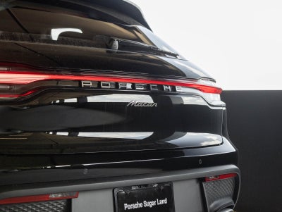 2026 Porsche Macan Macan