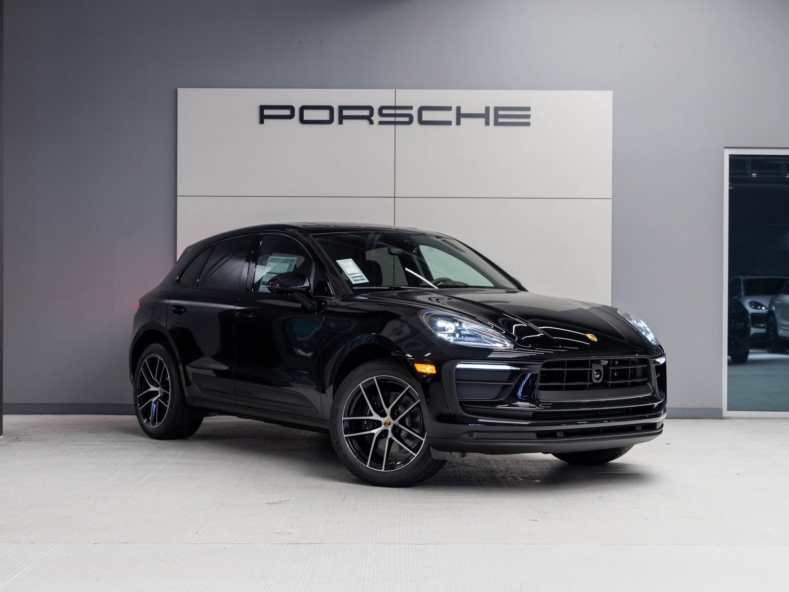 2026 Porsche Macan Macan