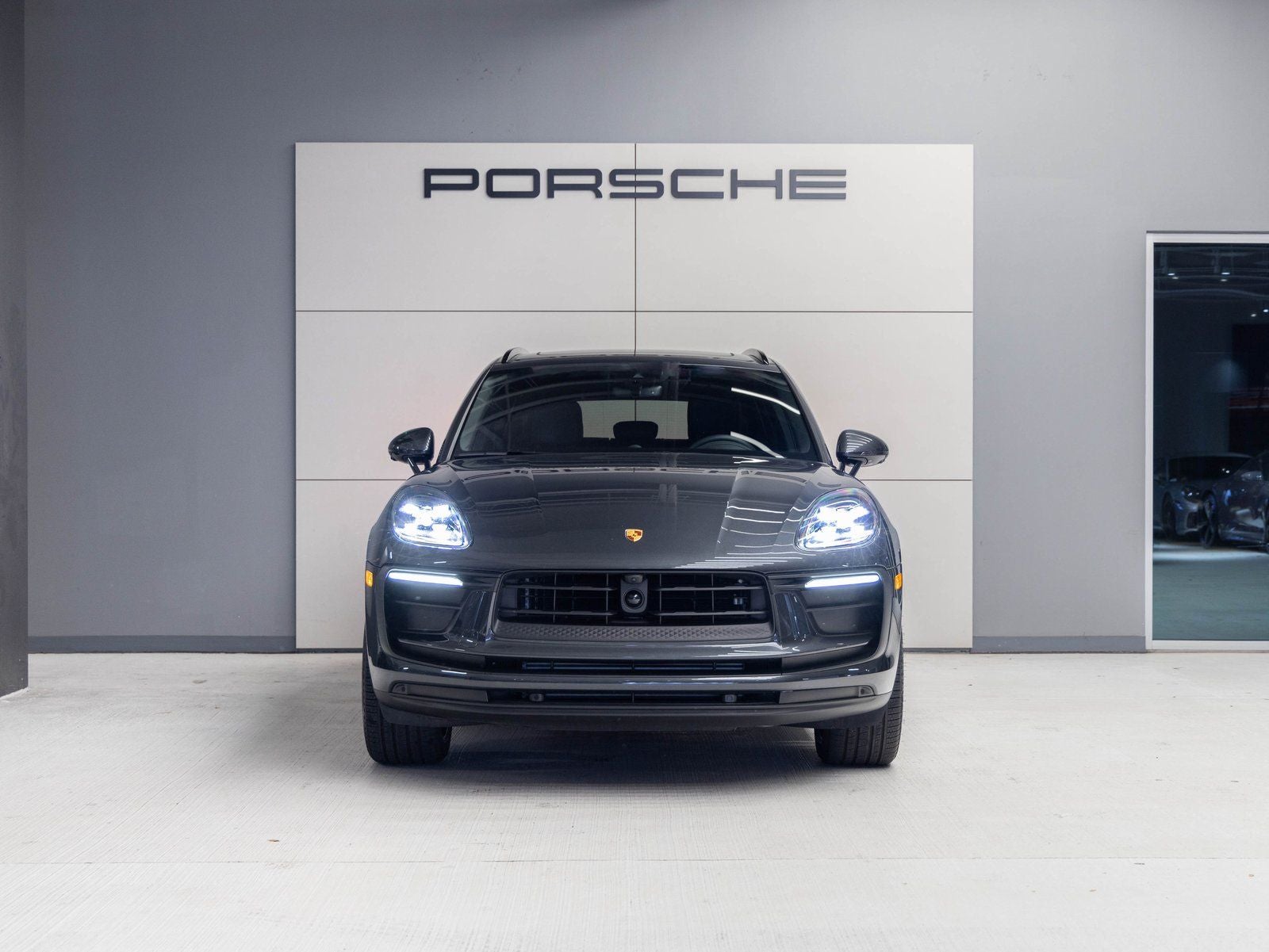 2026 Porsche Macan Macan