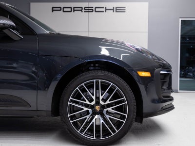 2026 Porsche Macan Macan
