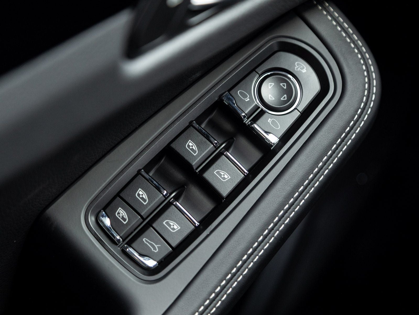 2026 Porsche Macan Macan T