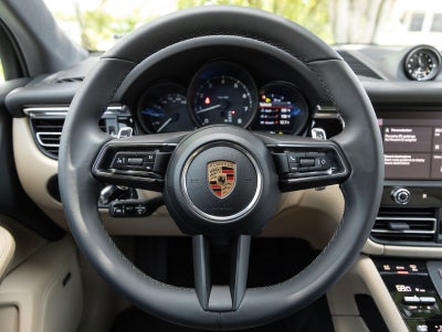 2026 Porsche Macan AWD