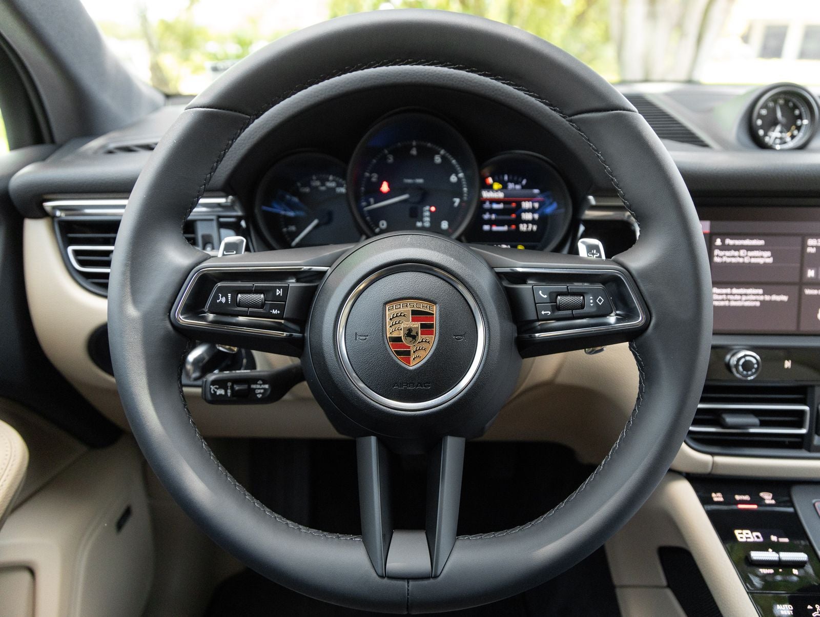 2026 Porsche Macan AWD