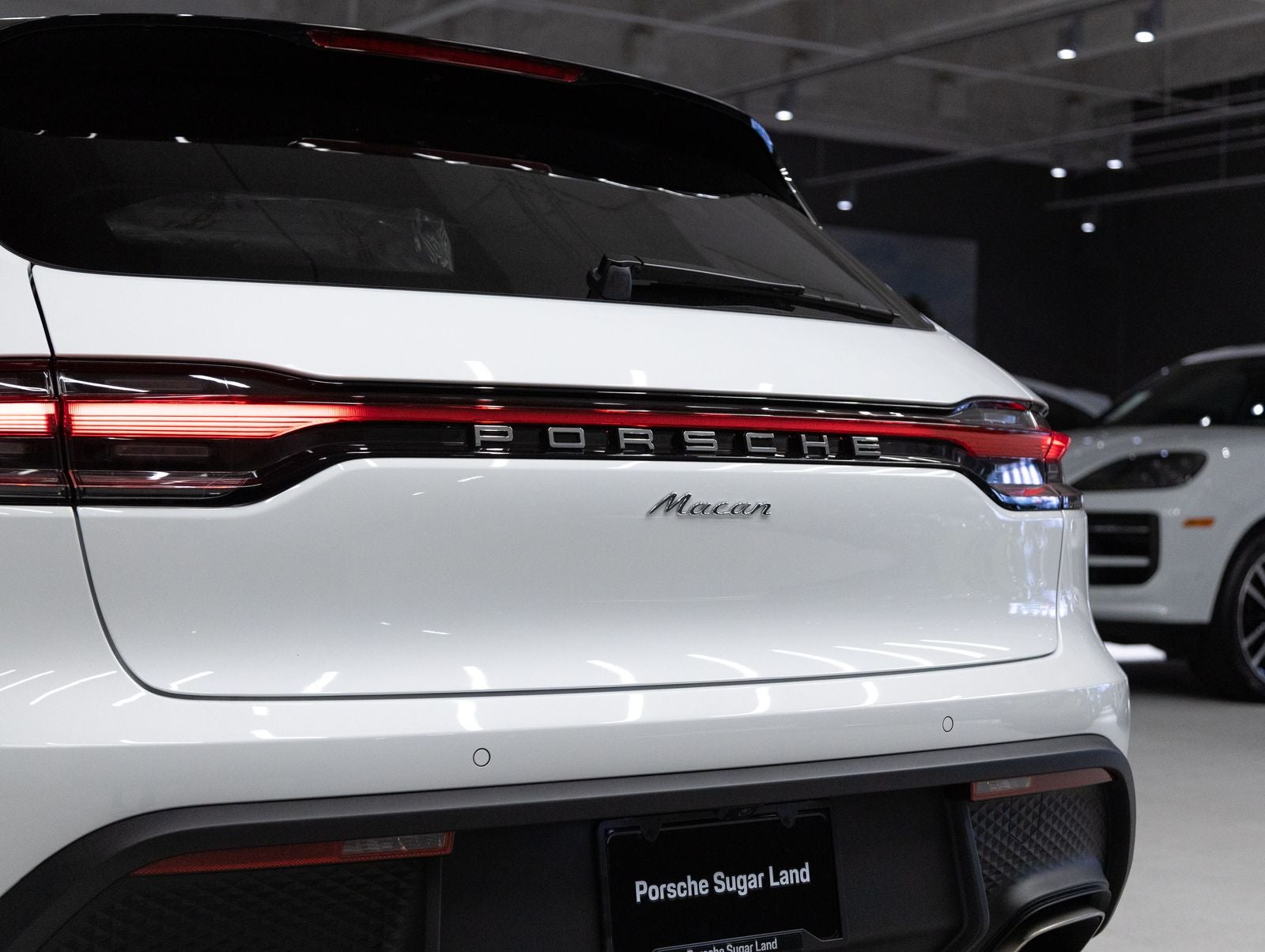 2026 Porsche Macan AWD