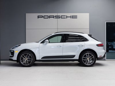 2026 Porsche Macan AWD