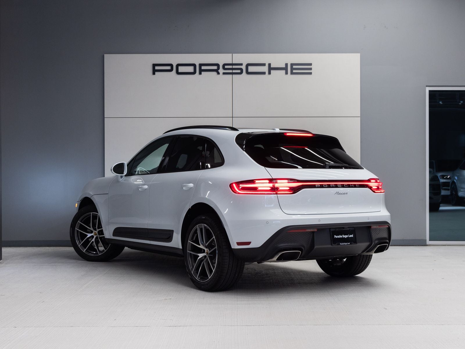 2026 Porsche Macan AWD