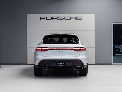 2026 Porsche Macan AWD