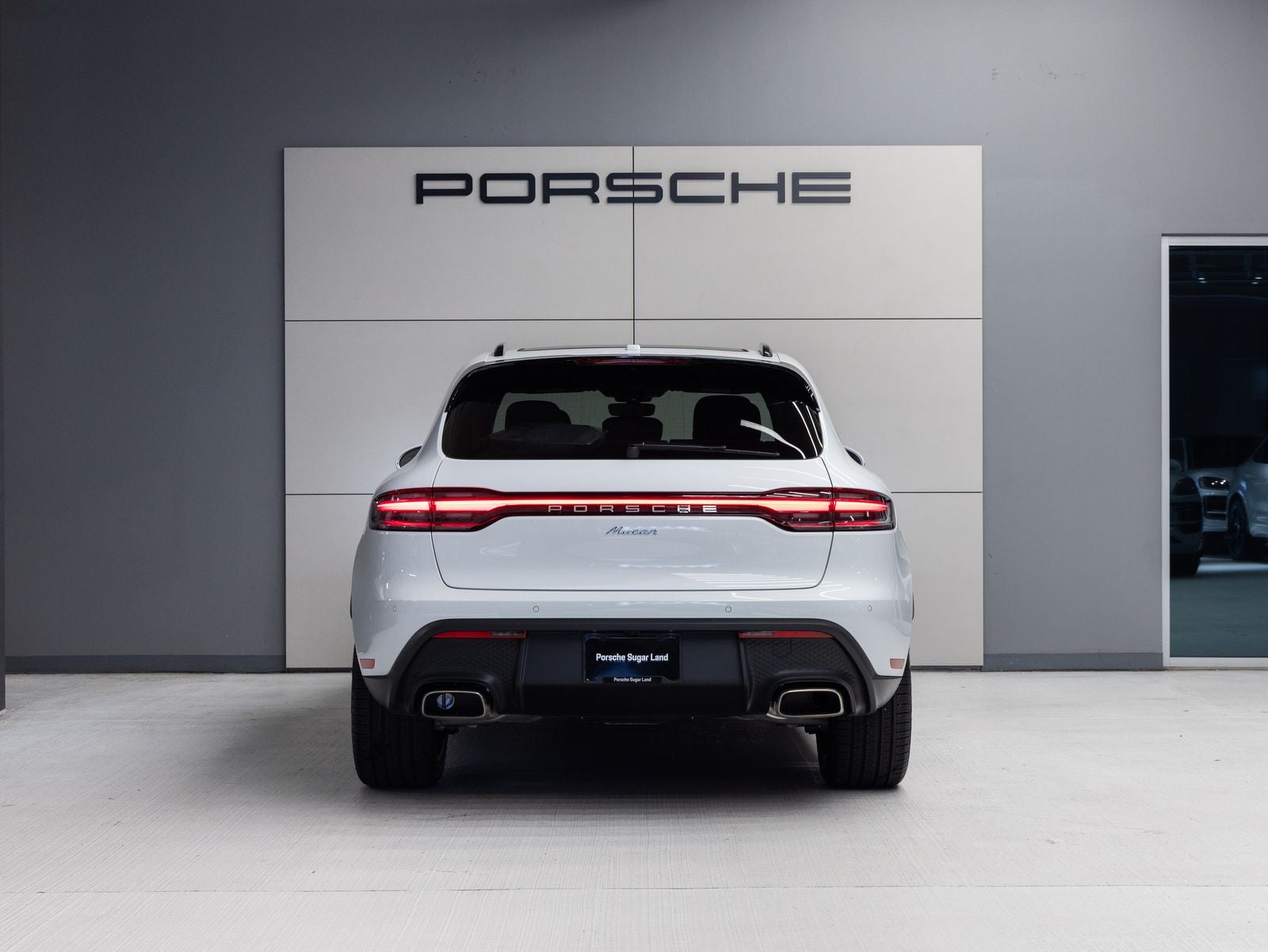 2026 Porsche Macan AWD