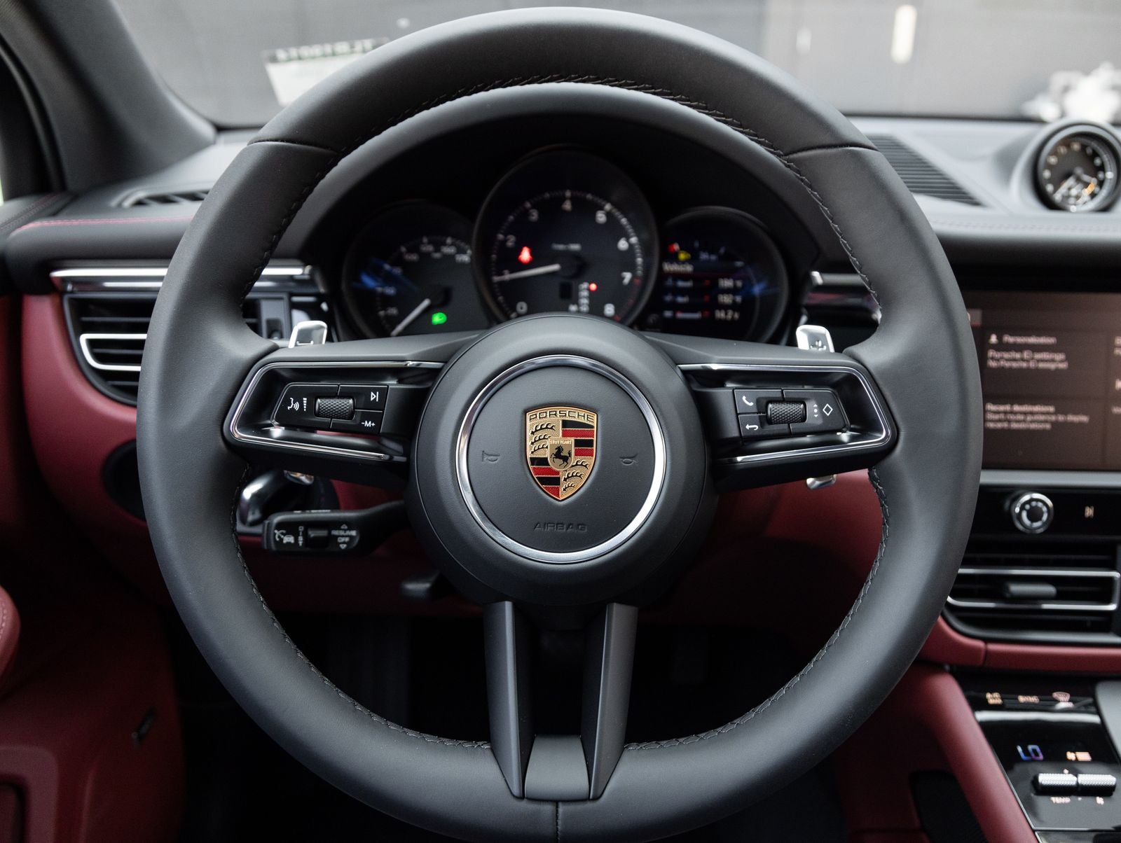 2026 Porsche Macan Macan
