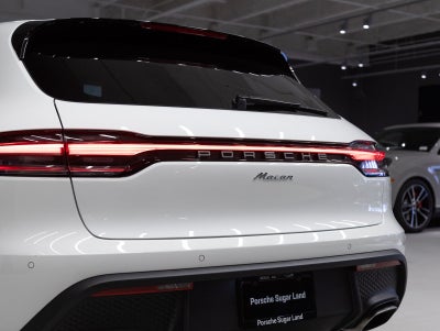 2026 Porsche Macan Macan