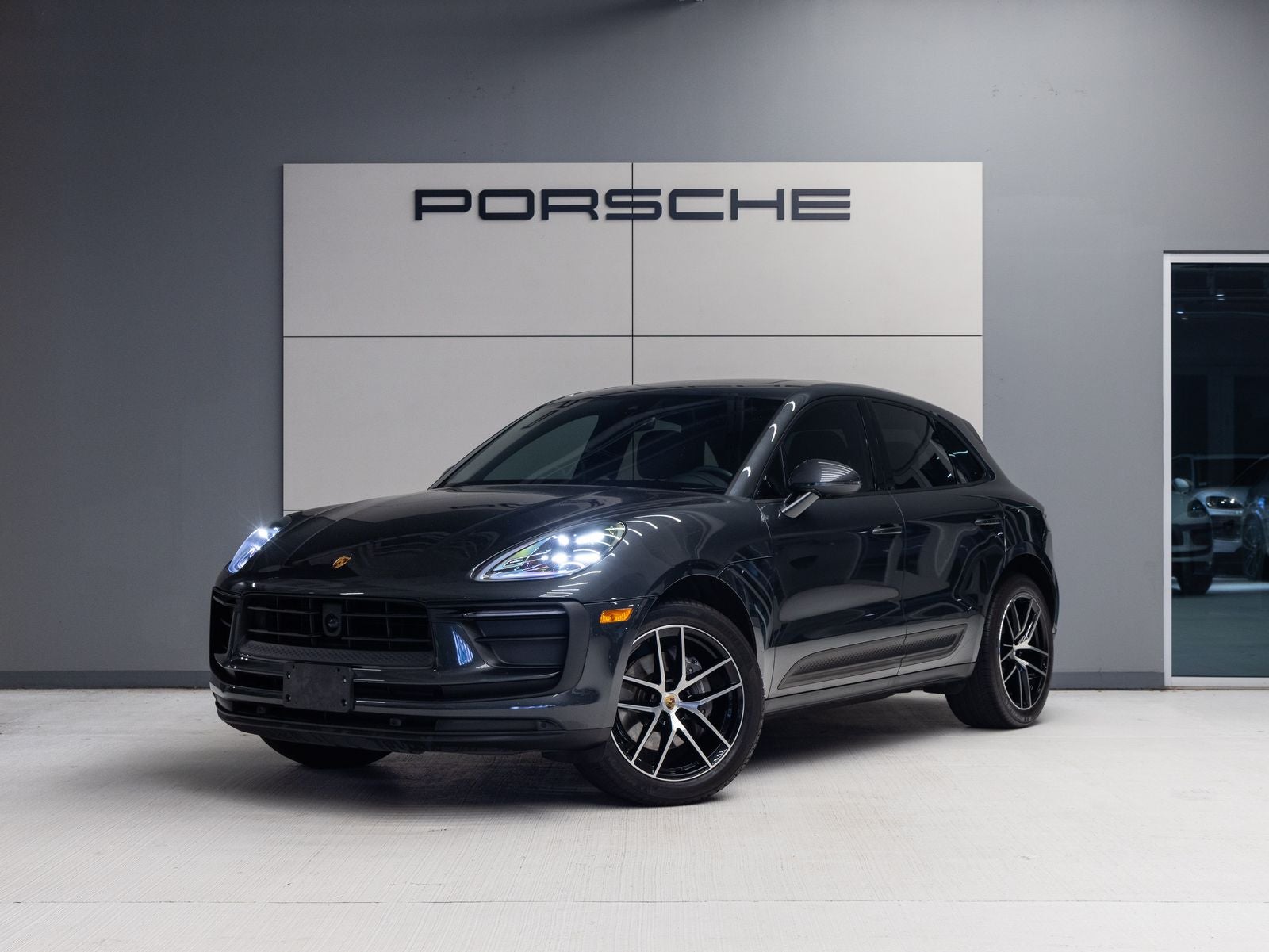 2024 Porsche Macan Macan (MY24)