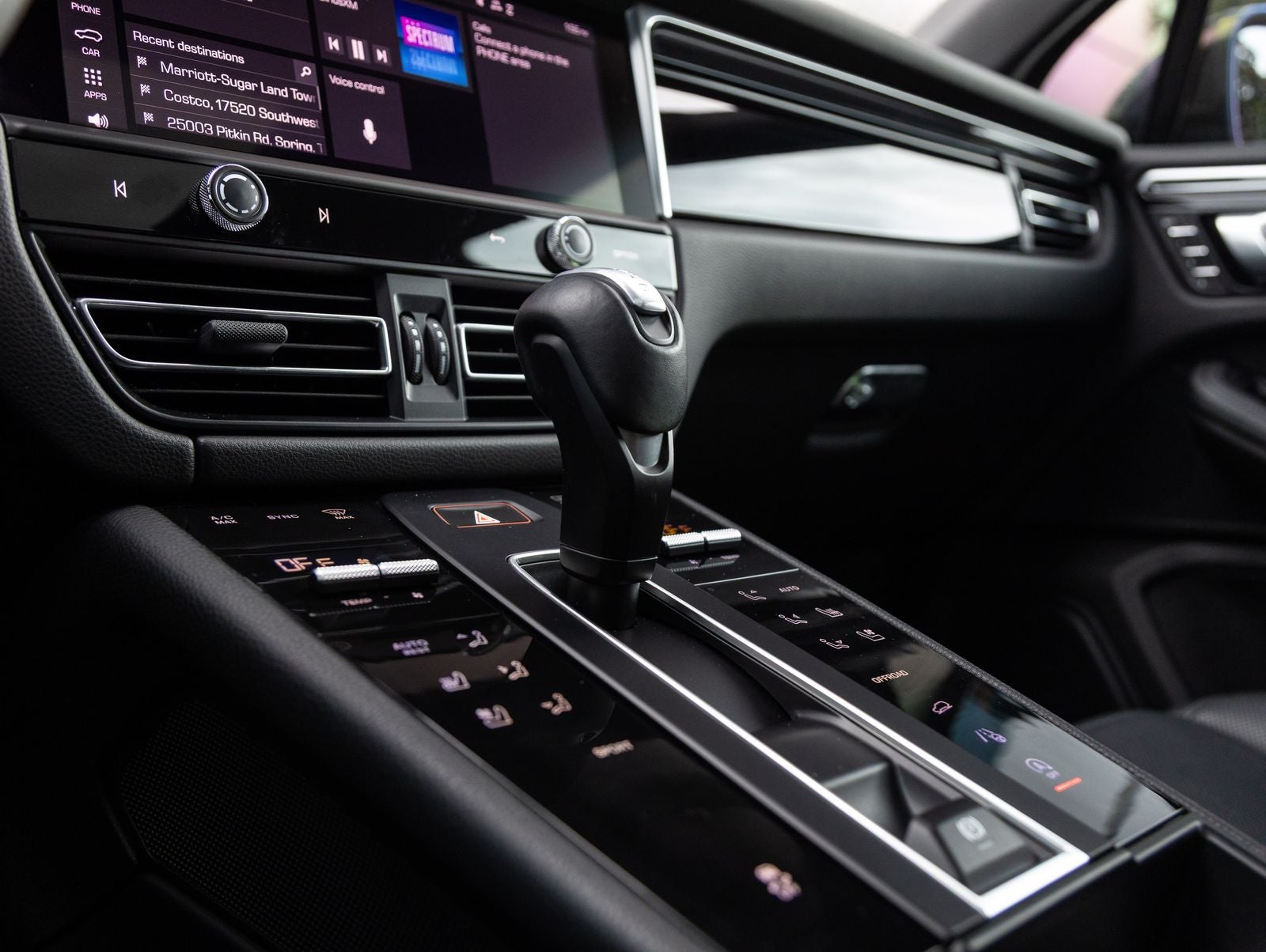 2024 Porsche Macan Macan (MY24)