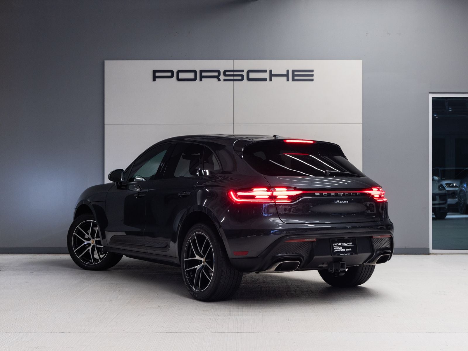2024 Porsche Macan Macan (MY24)