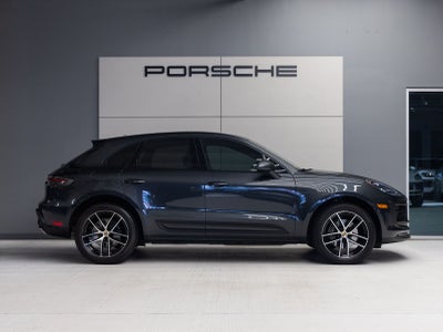 2024 Porsche Macan Macan (MY24)