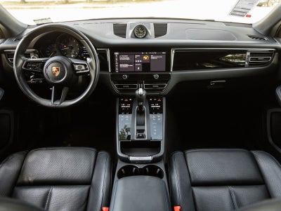 2024 Porsche Macan AWD