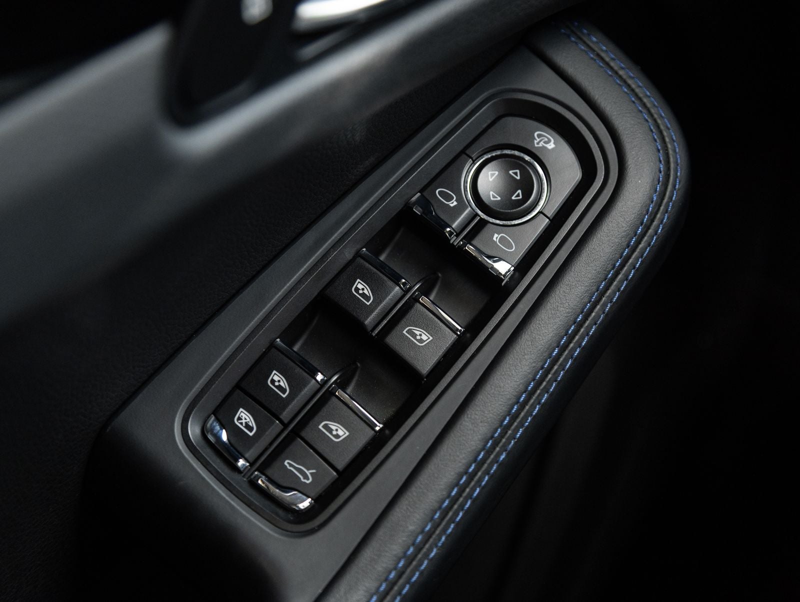 2024 Porsche Macan AWD
