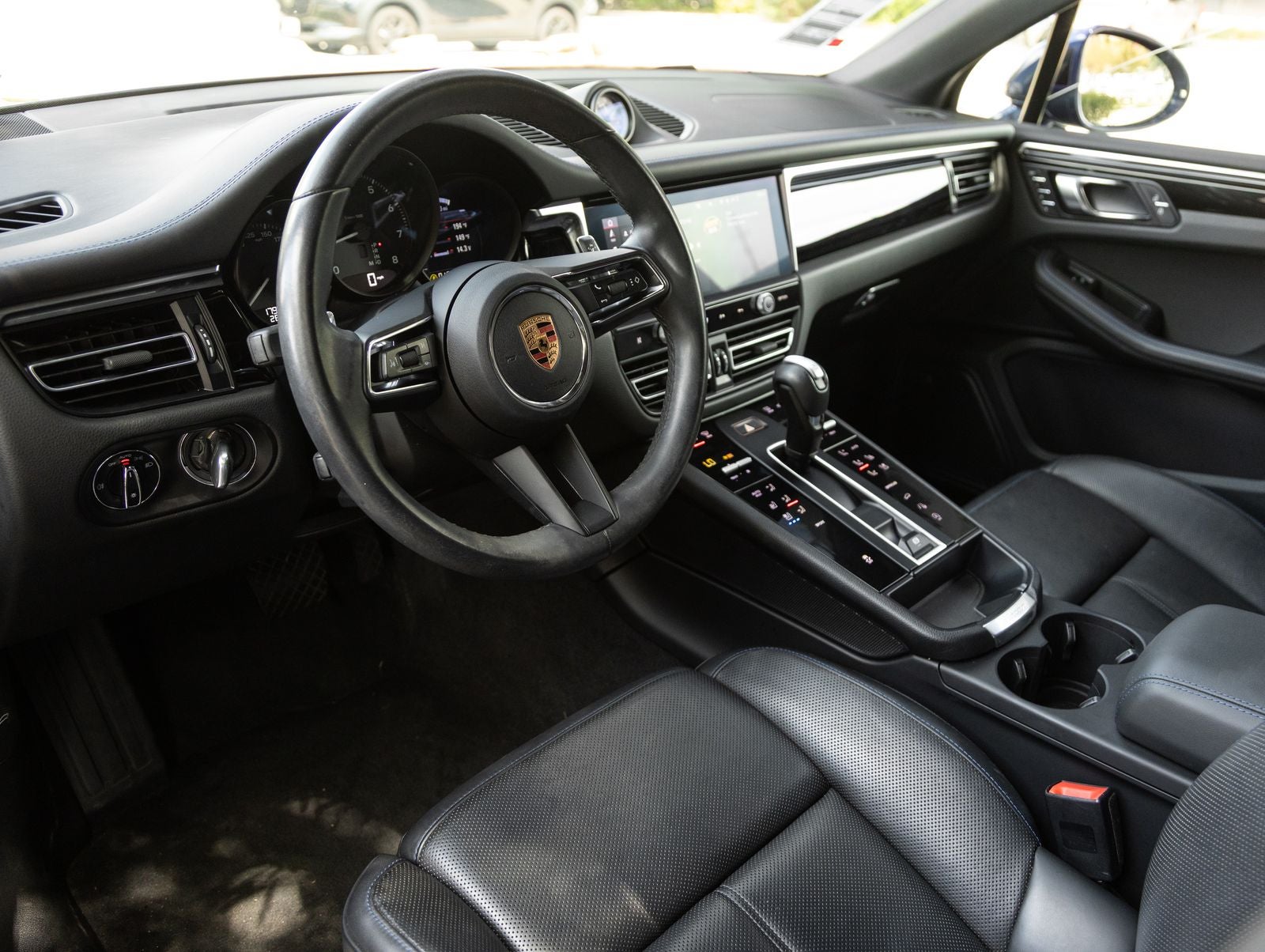 2024 Porsche Macan AWD