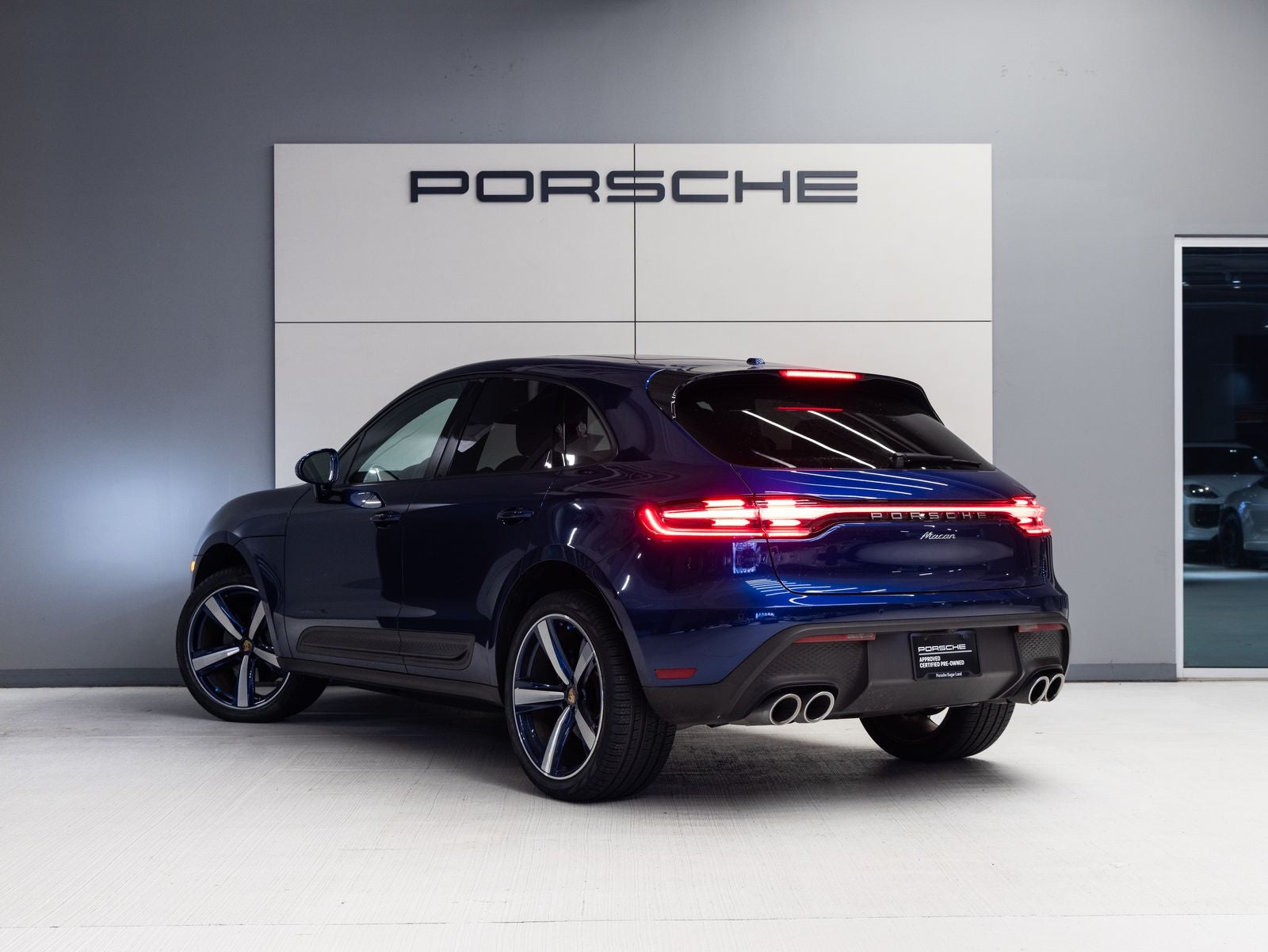 2024 Porsche Macan AWD