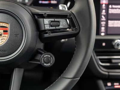 2026 Porsche Macan Macan T