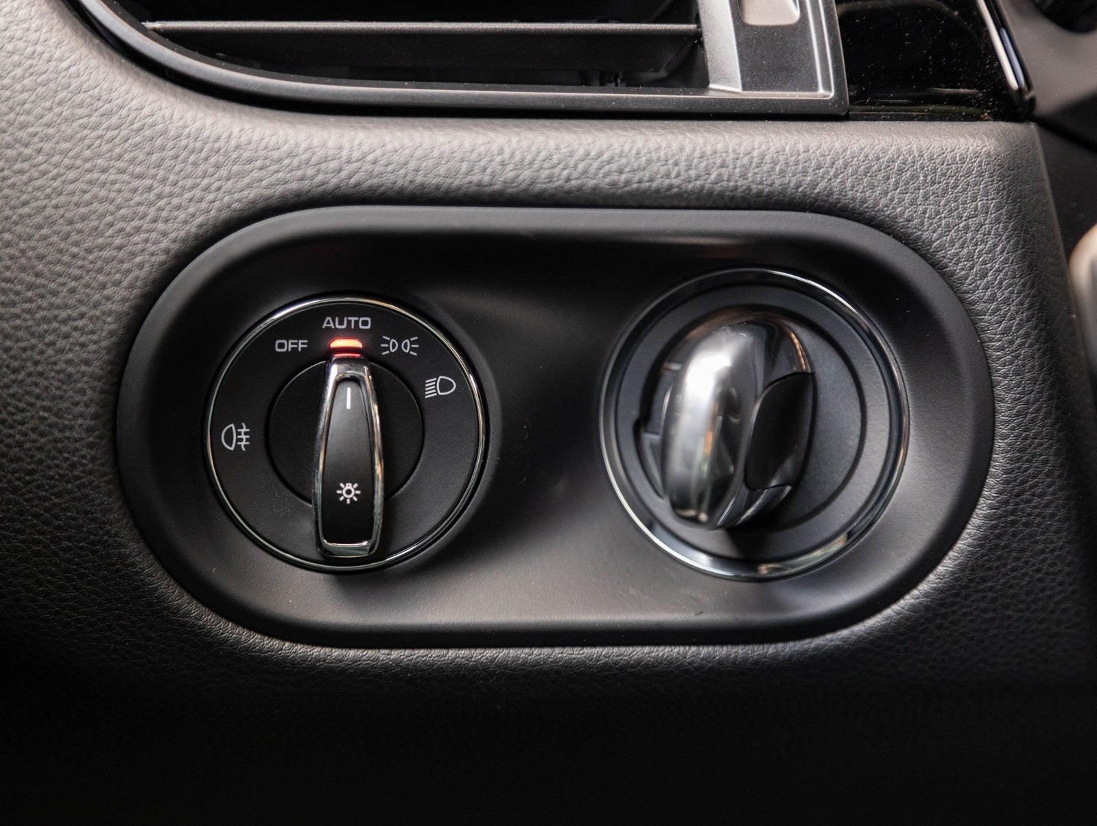 2026 Porsche Macan Macan T