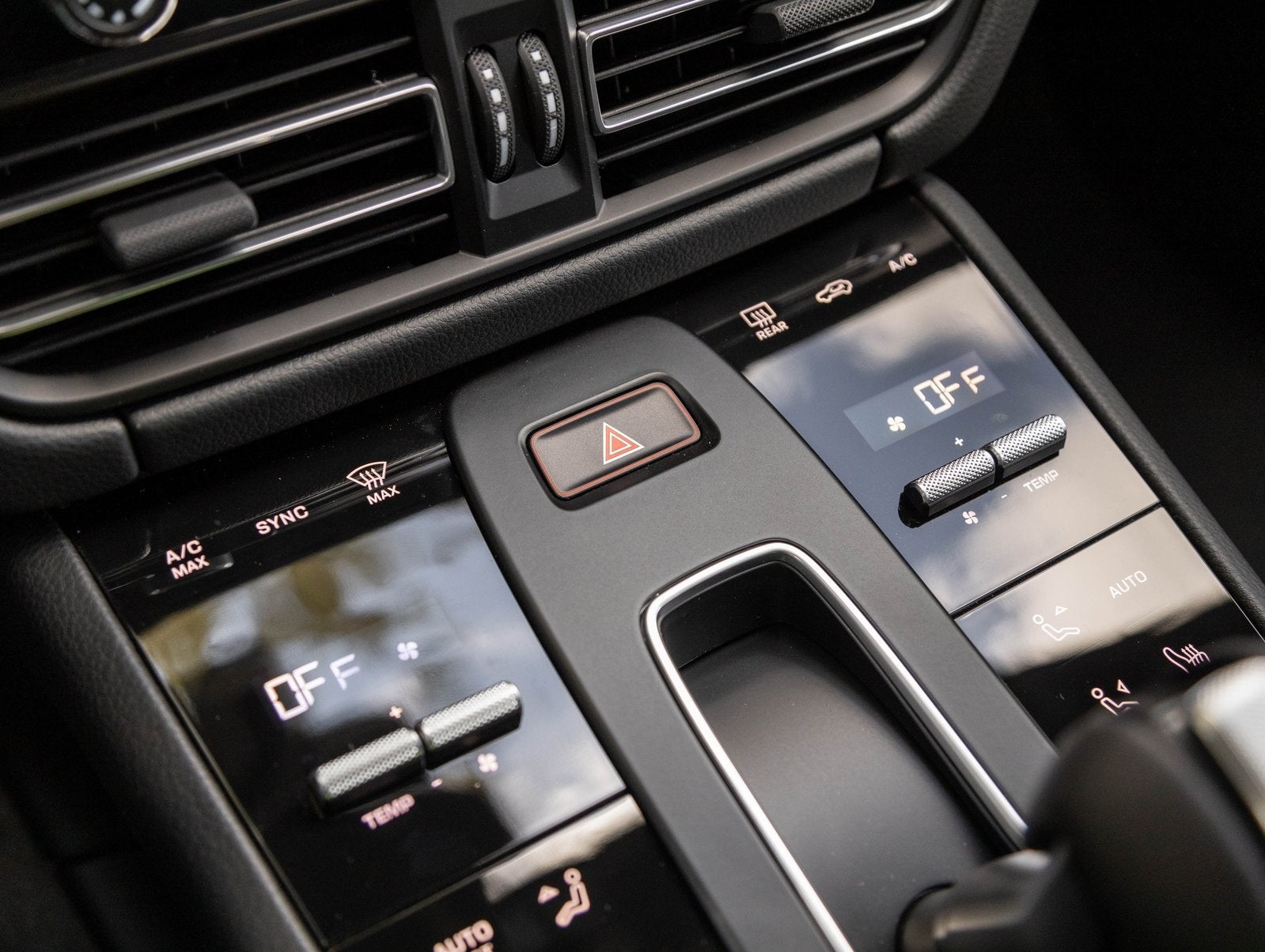 2026 Porsche Macan Macan T