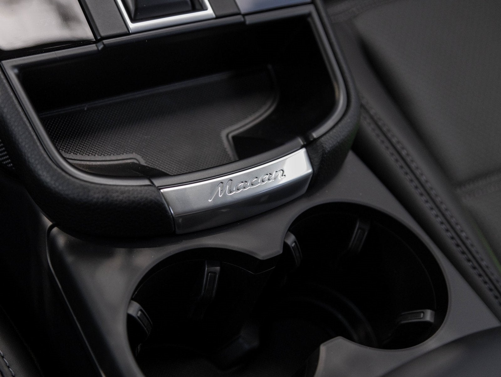 2026 Porsche Macan Macan T