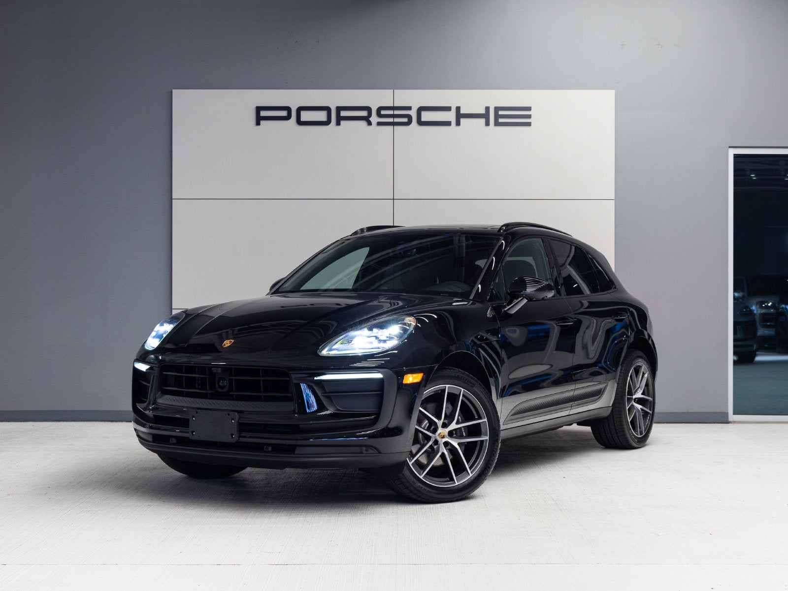 2026 Porsche Macan Macan