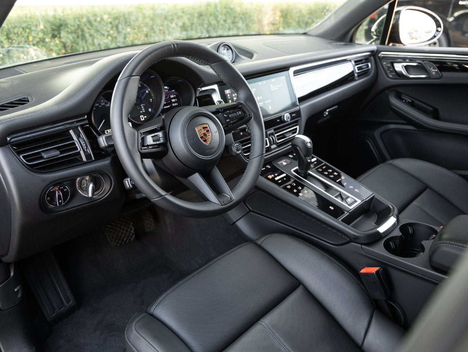 2026 Porsche Macan Macan